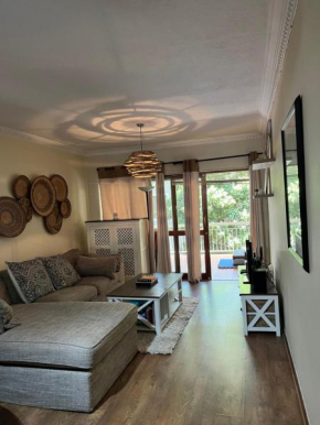 JLB Cozy Luxury apartment, Sandton